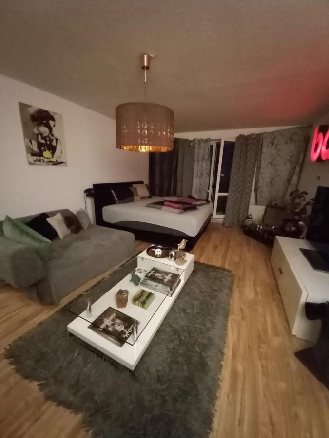 Tolle Private 2-zimmer Im Szene Berlin-friedrichshain